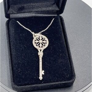 925‎ Sterling Silver Stamped Diamonds Floral Skeleton Key Motif Chain Necklace